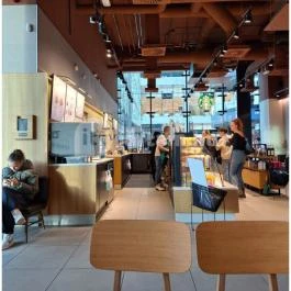 Starbucks - Etele Plaza Budapest - Belső