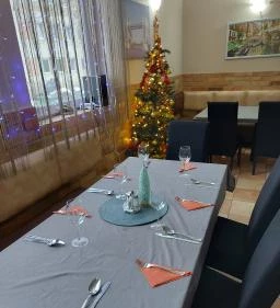 Stefano & Mamut Ételbár & Kávézó