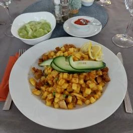 Stefano & Mamut Ételbár & Kávézó, Polgárdi - Étel/ital