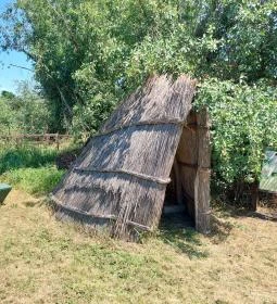 Sterbetz István Túzokvédelmi Látogatóközpont KMNP