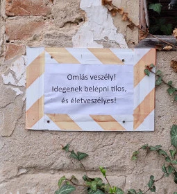 Strasszer-kastély romjai