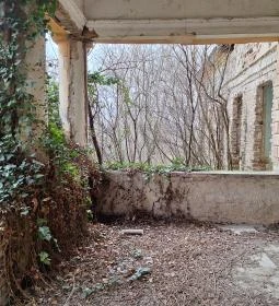 Strasszer-kastély romjai