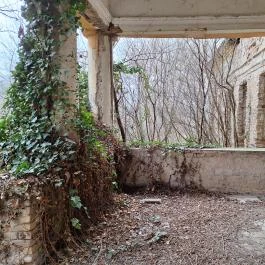 Strasszer-kastély romjai Igar - Külső kép