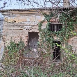 Strasszer-kastély romjai Igar - Külső kép