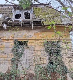 282. legjobb látnivaló: Strasszer-kastély romjai