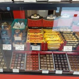 Stühmer Édességbolt & Kávézó - Bartók Béla út Budapest - Étel/ital