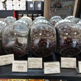 Stühmer Édességbolt & Kávézó - Bartók Béla út Budapest - Étel/ital