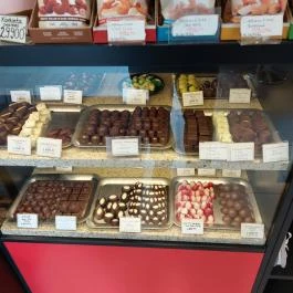 Stühmer Édességbolt & Kávézó - Bartók Béla út Budapest - Étel/ital