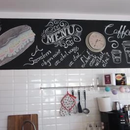 Süti nem Süti, Zsámbék - Belső