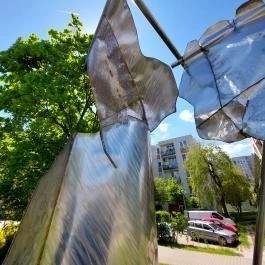 Szabadság kapuja Tata - Egyéb