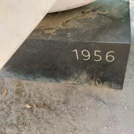 A szabadság szárnyaló madara, Budapest - Egyéb