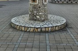 Szakállas farkas ivókút Putnok