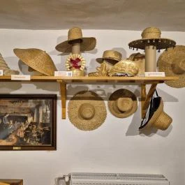 SZALMA-KINCS-TÁR - Nemzetközi Szalmagyűjtemény, Zengővárkony - Egyéb