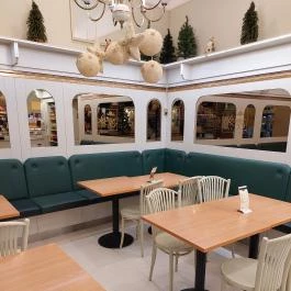 Szamos Marcipán Cukrászda - Savoya Park Budapest - Belső