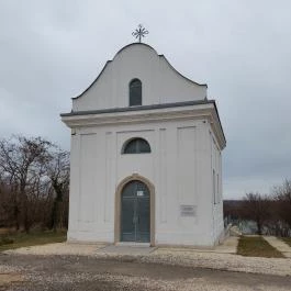Szapáry-Eötvös kápolna Ercsi - Külső kép