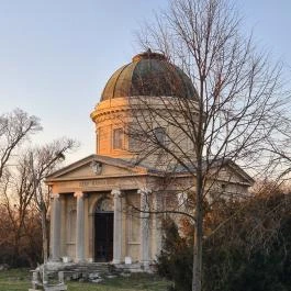 Szapáry-mauzóleum, Sorokpolány - Külső kép