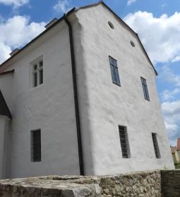 Szászvári várkastély