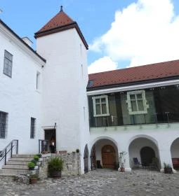 Szászvári várkastély