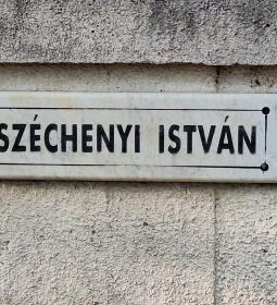 Széchenyi István-emlékmű