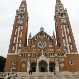 Szegedi Dóm Szeged - Külső kép