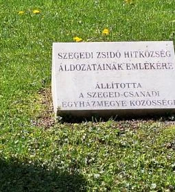 Szegedi Zsidó Hitközség áldozatainak emlékére