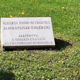 Szegedi Zsidó Hitközség áldozatainak emlékére Szeged - Egyéb