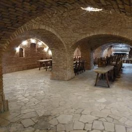 Székely Tanya Étterem & Rendezvényközpont Rönök - Belső