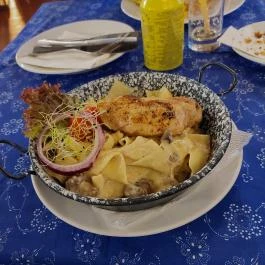 Székely Tanya Étterem & Rendezvényközpont Rönök - Étel/ital