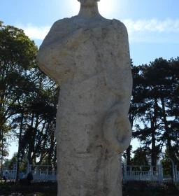 Székelyhidi Szekrényessy Kálmán szobra