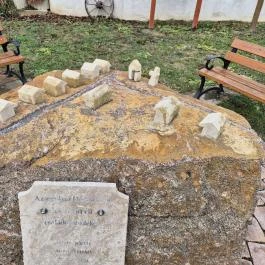 Székelykapu Véménd - Külső kép