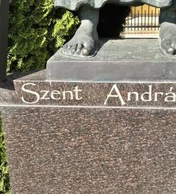 Szent András apostol szobra