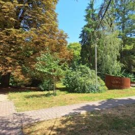 Szent Bernát Arborétum, Nagyvenyim - Külső kép