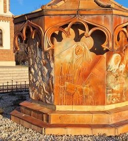 Szent Erzsébet-emlékmű