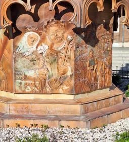 Szent Erzsébet-emlékmű