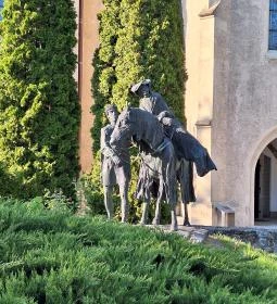 Szent Erzsébet-szoborcsoport