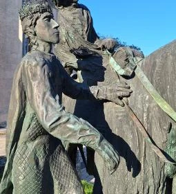 Szent Erzsébet-szoborcsoport