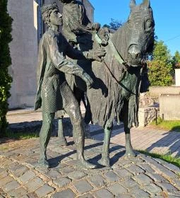 6. legjobb látnivaló: Szent Erzsébet-szoborcsoport