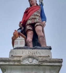 Szent Flórián szobor