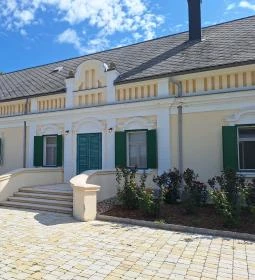 Szent Gaál Kastély és Borház