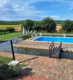 Szent Gaál Kastély és Borház