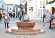 Szent György-díszkút Győr