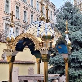Szent György nagyvértanú szerb ortodox templom Budapest - Külső kép