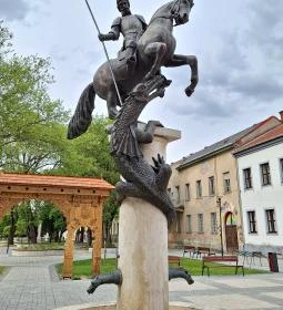 Szent György-szobor