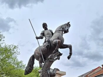 Szent György-szobor Fehérgyarmat