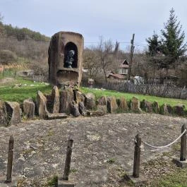 Szent-Györgyi Albert emlékhely Terény - Külső kép