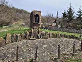 Szent-Györgyi Albert emlékhely Terény