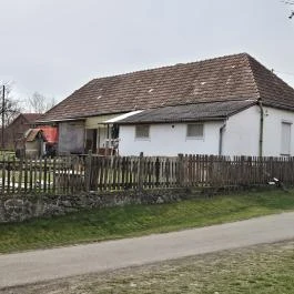 Szent-Györgyi Albert emlékhely, Terény - Külső kép