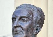 Szent-Györgyi Albert-szobor Szeged