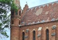 Szent Ilona Római katolikus templom Nádasdladány