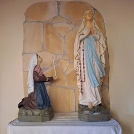 Szent Ilona Római katolikus templom Nádasdladány - Egyéb